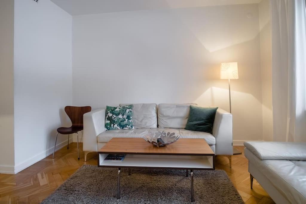 Stockholm Checkin Apartment Alvik מראה חיצוני תמונה
